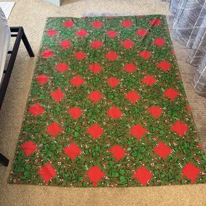Vintage 1970s Christmas Holiday Red & Green Rectangle Tablecloth 52"x69"
